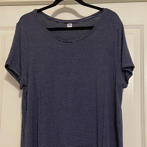 Short sleeve top